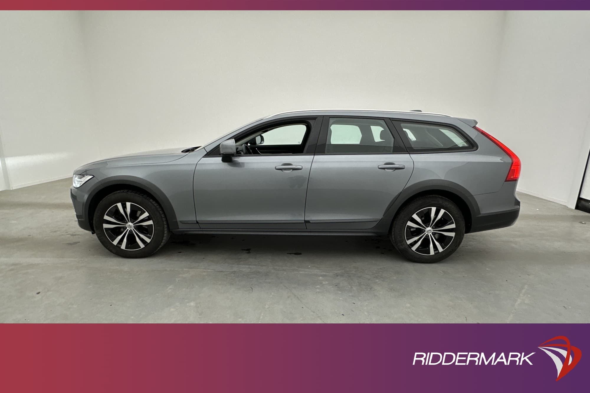 Volvo V90 Cross Country D4 AWD