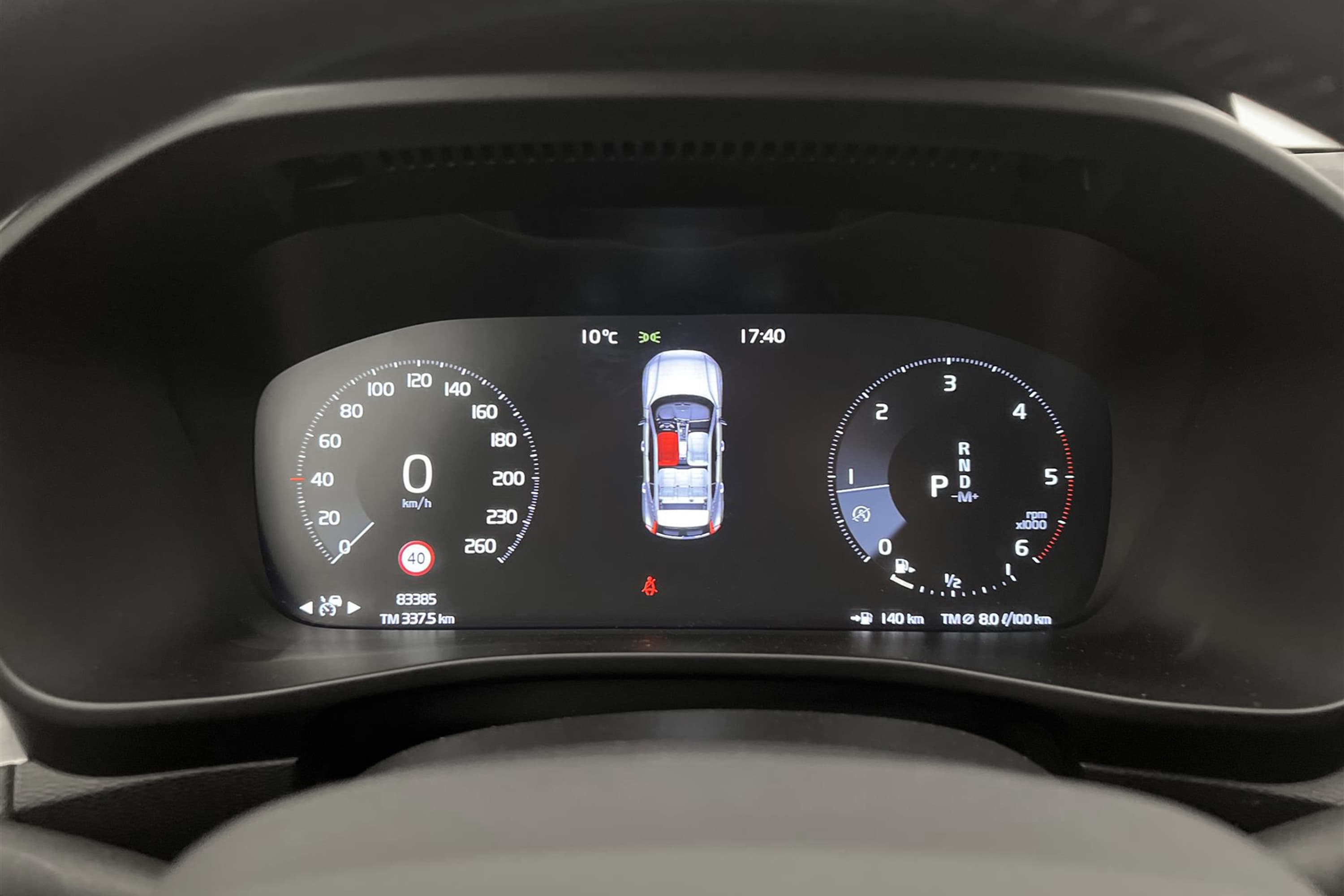 Volvo XC40 D3 150hk Momentum VOC Värmare Kamera Skinn Naviinteriör