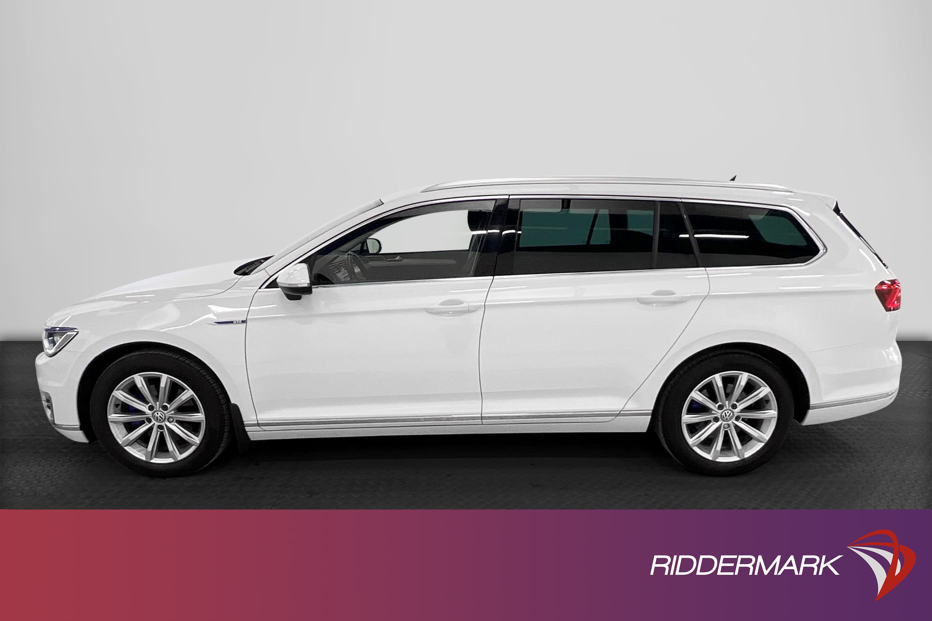 Volkswagen Passat GTE 218hk