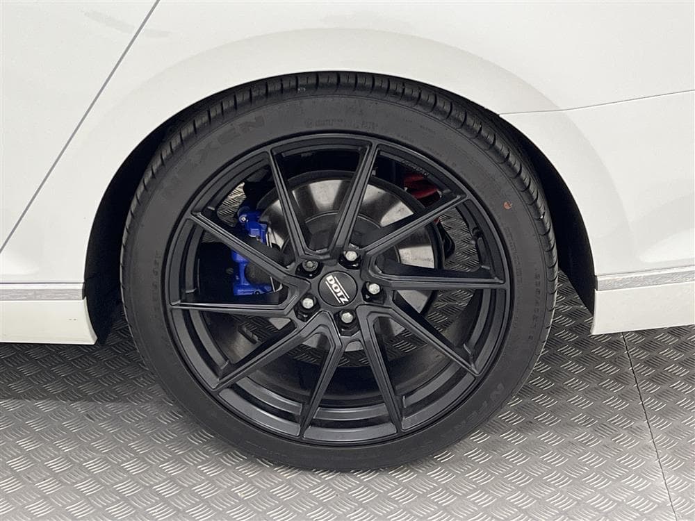 Volkswagen Passat GTE 218hk Executive Business Drag Skinninteriör