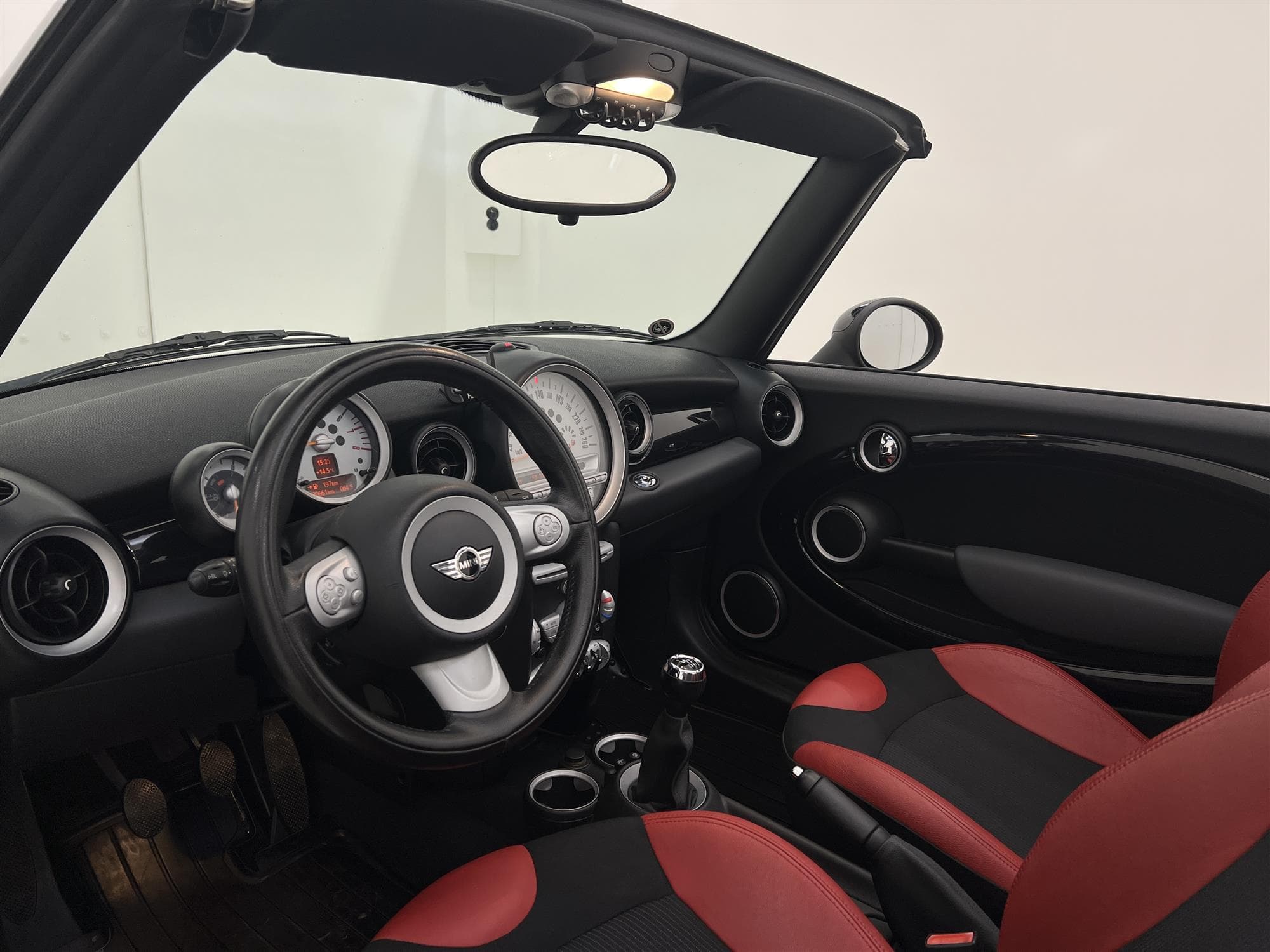 MINI Cabriolet 120hk P-Sensorer Låg Skatt 0,57L/mil
