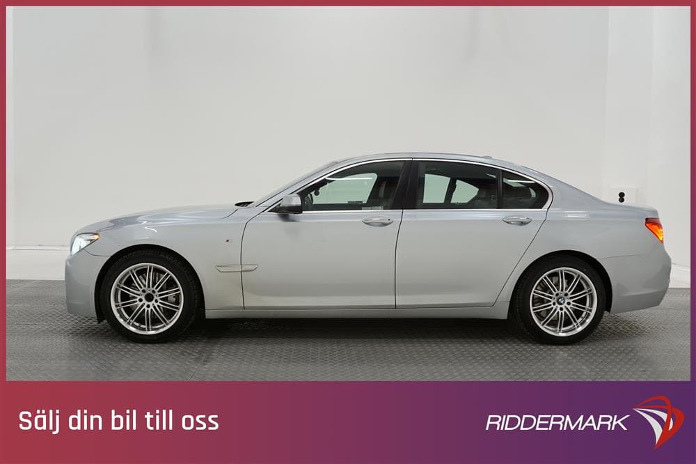 BMW 740d xDrive 313hk M-Sport H/K T-lucka HUD GPS B-kam Drag