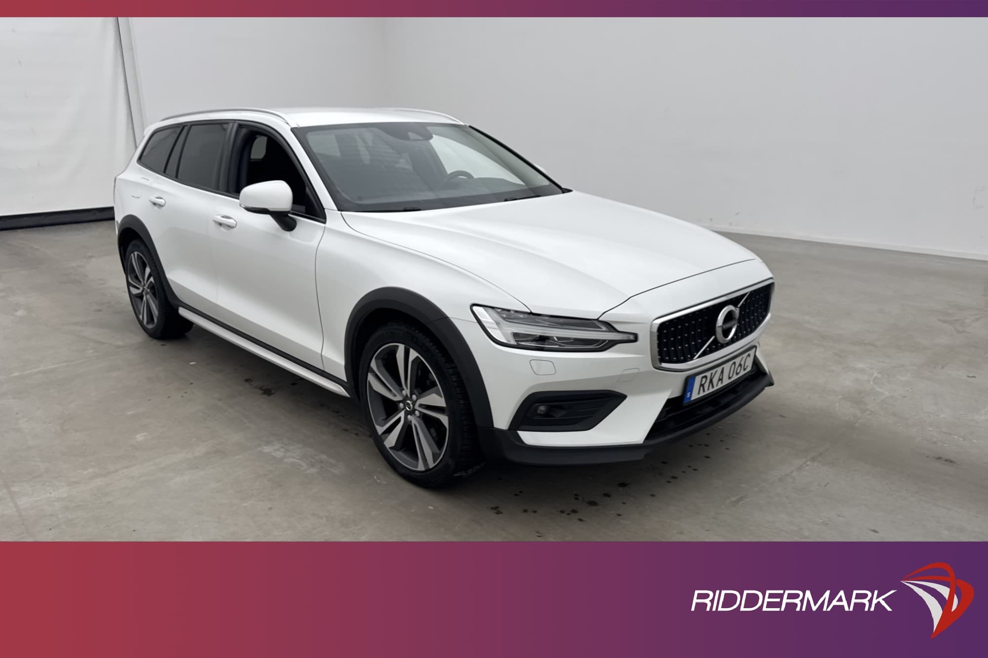 Volvo V60 Cross Country D4 AWD