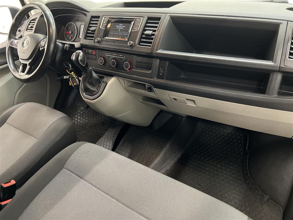 Volkswagen Transporter 2.0 Aut Eu6 150hk L2 Värmare Moms interiör