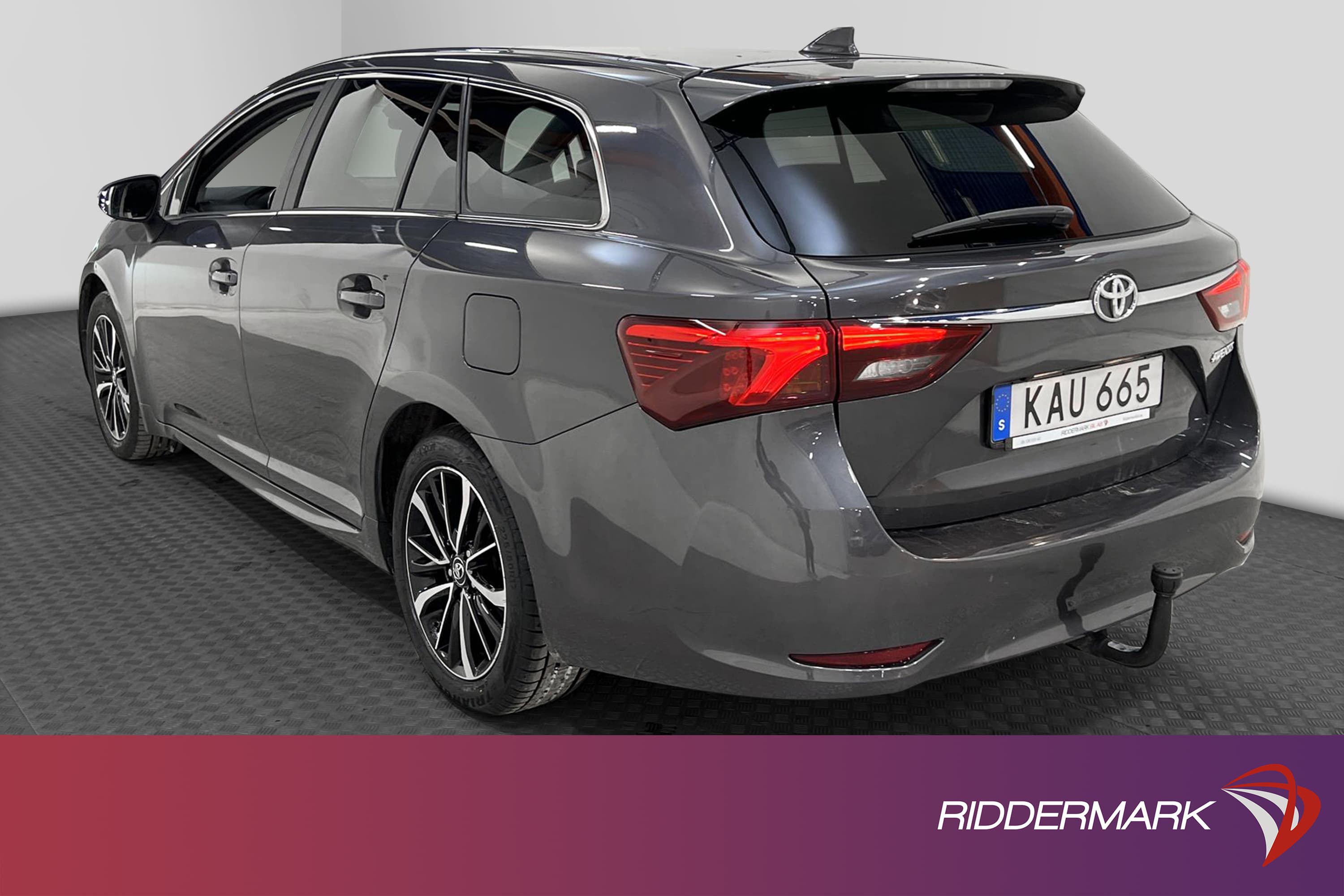 Toyota Avensis Kombi 1.8 147hk