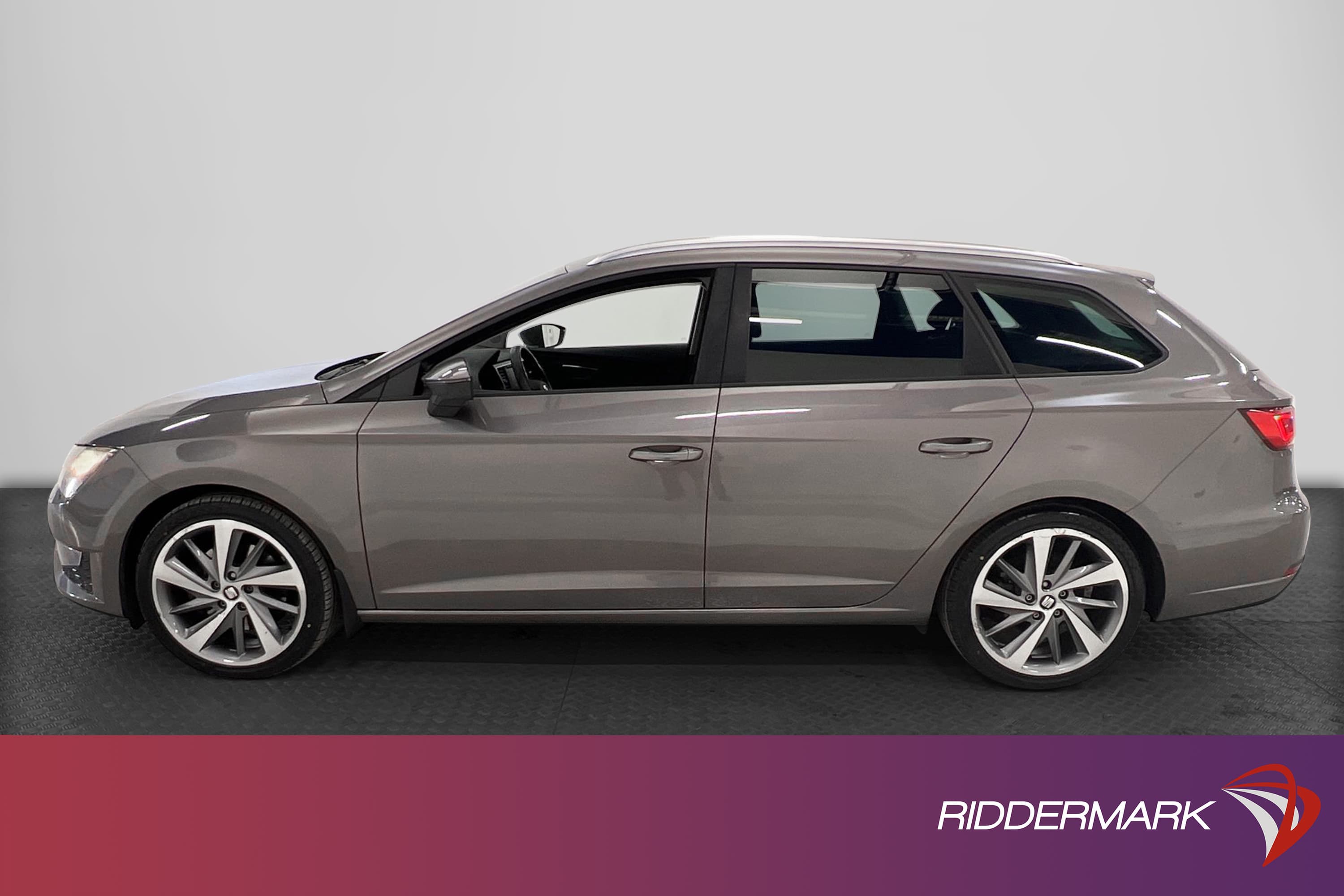 SEAT Leon ST 1.8 TSI 180hk FR-Line P-Sensorer Välservad