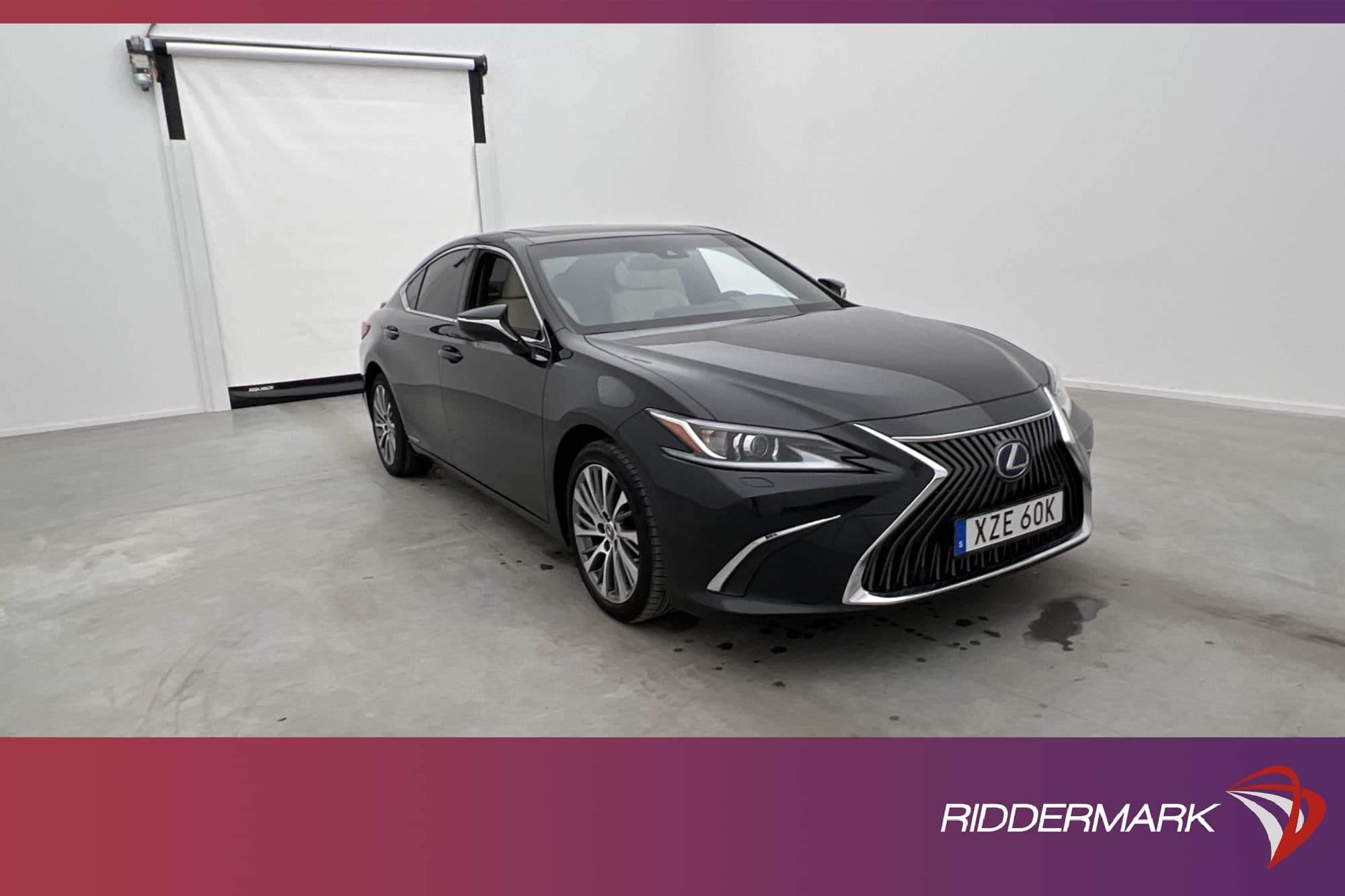 Lexus ES 300h 218hk