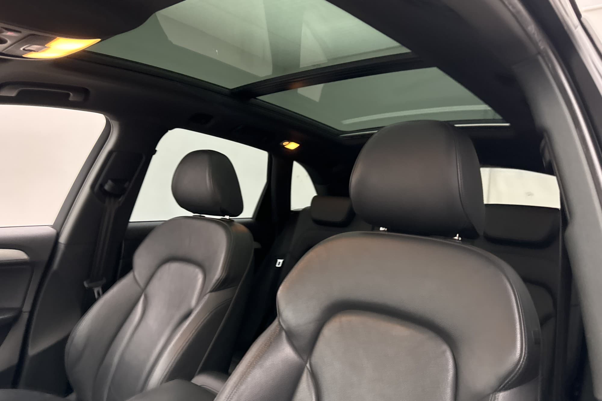 Audi Q5 TDI Quattro S Line Pano M-Värm Skinn Sensorer Drag