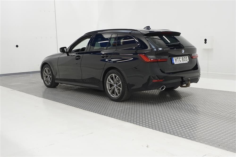 BMW 320d 190hk xDrive Sport line Skinn Cockpit Navi Dragexteriör