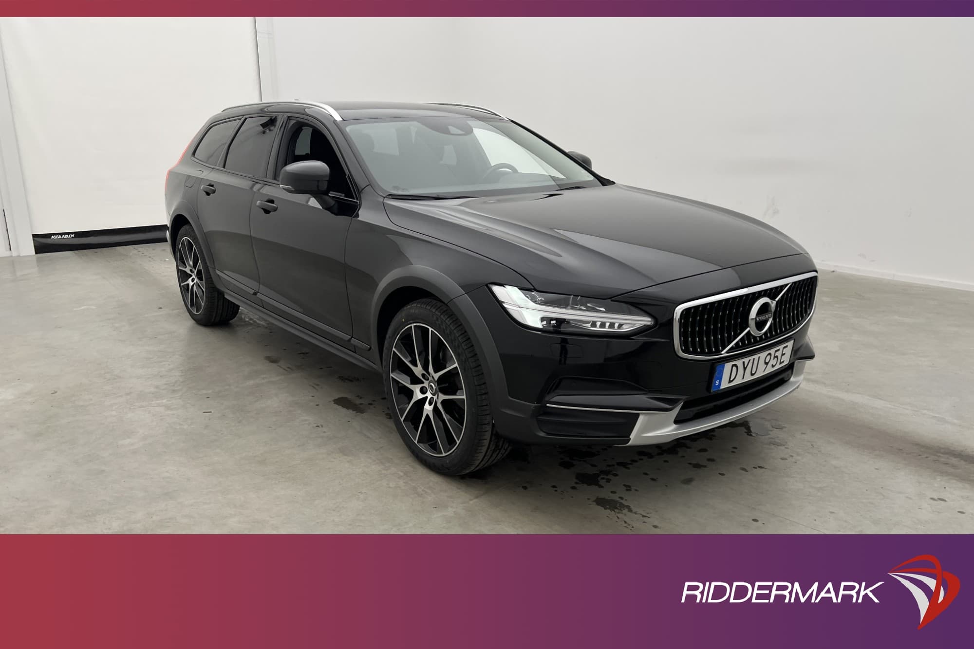 Volvo V90 Cross Country D4 AWD