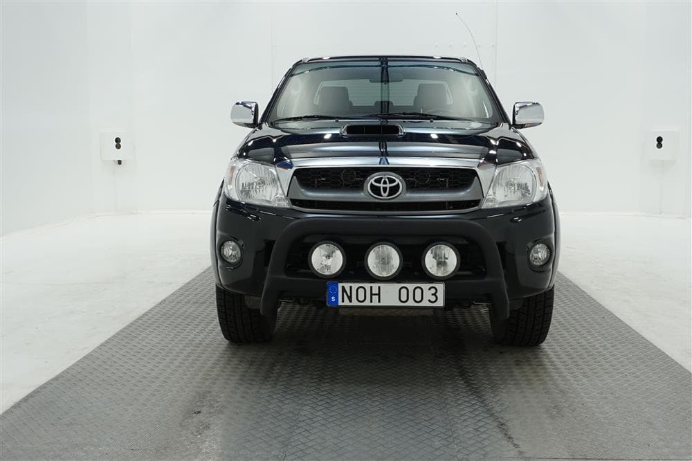 Toyota Hilux 3.0 D-4D 4WD 171hk Ny kamrem Moms Leasebar