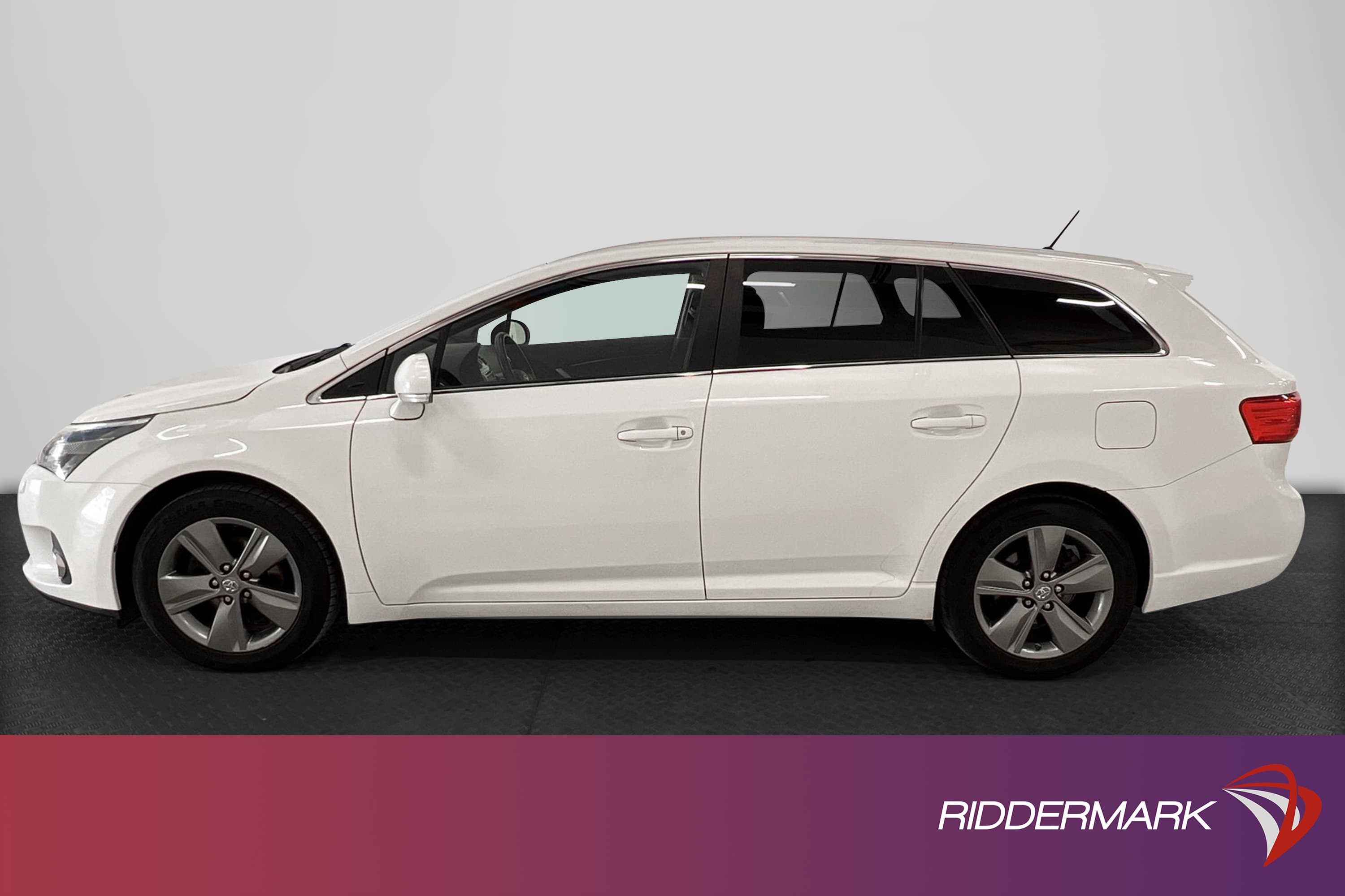 Toyota Avensis 1.8 Valvematic 147hk