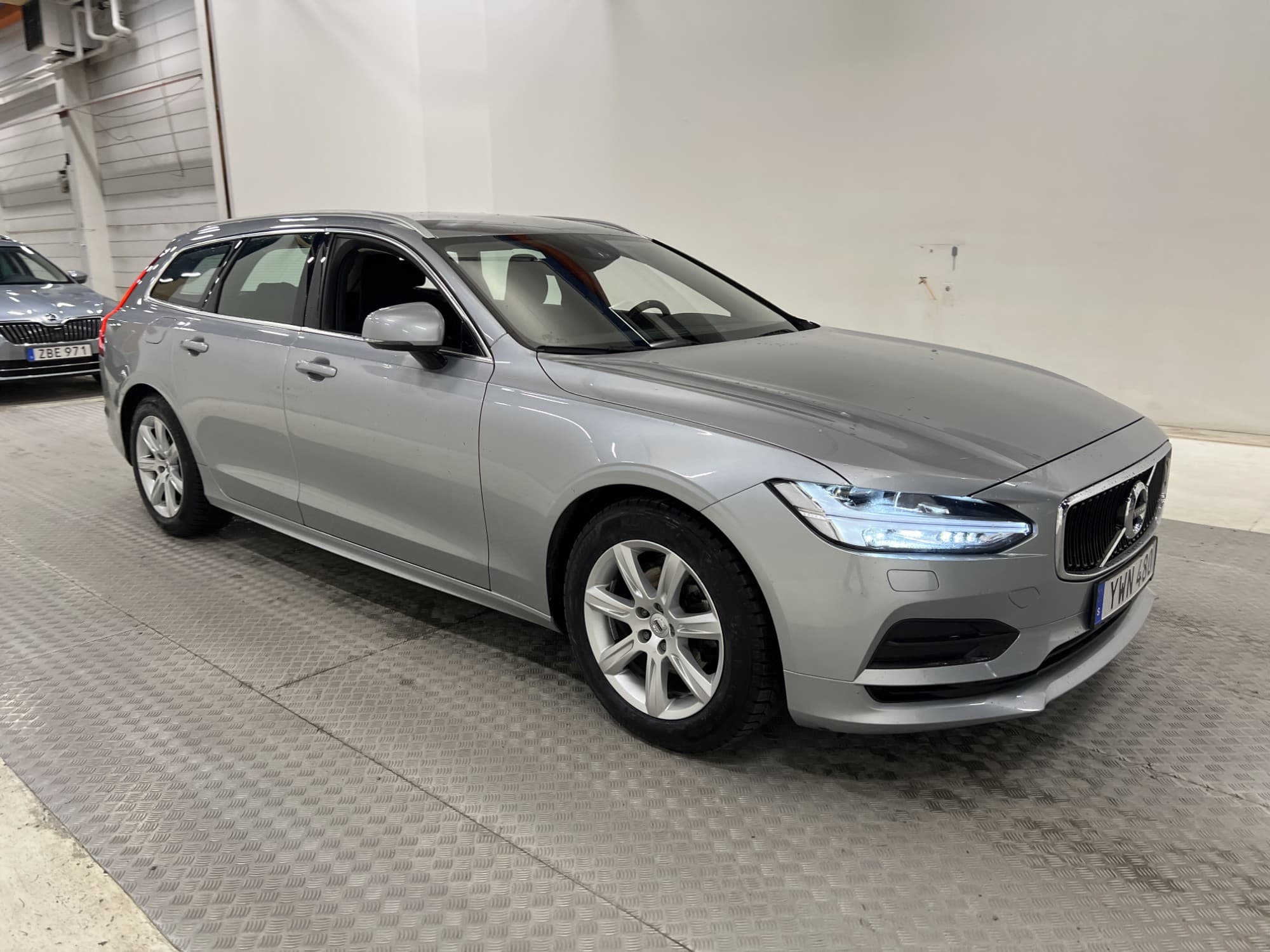 Volvo V90 D4 190hk