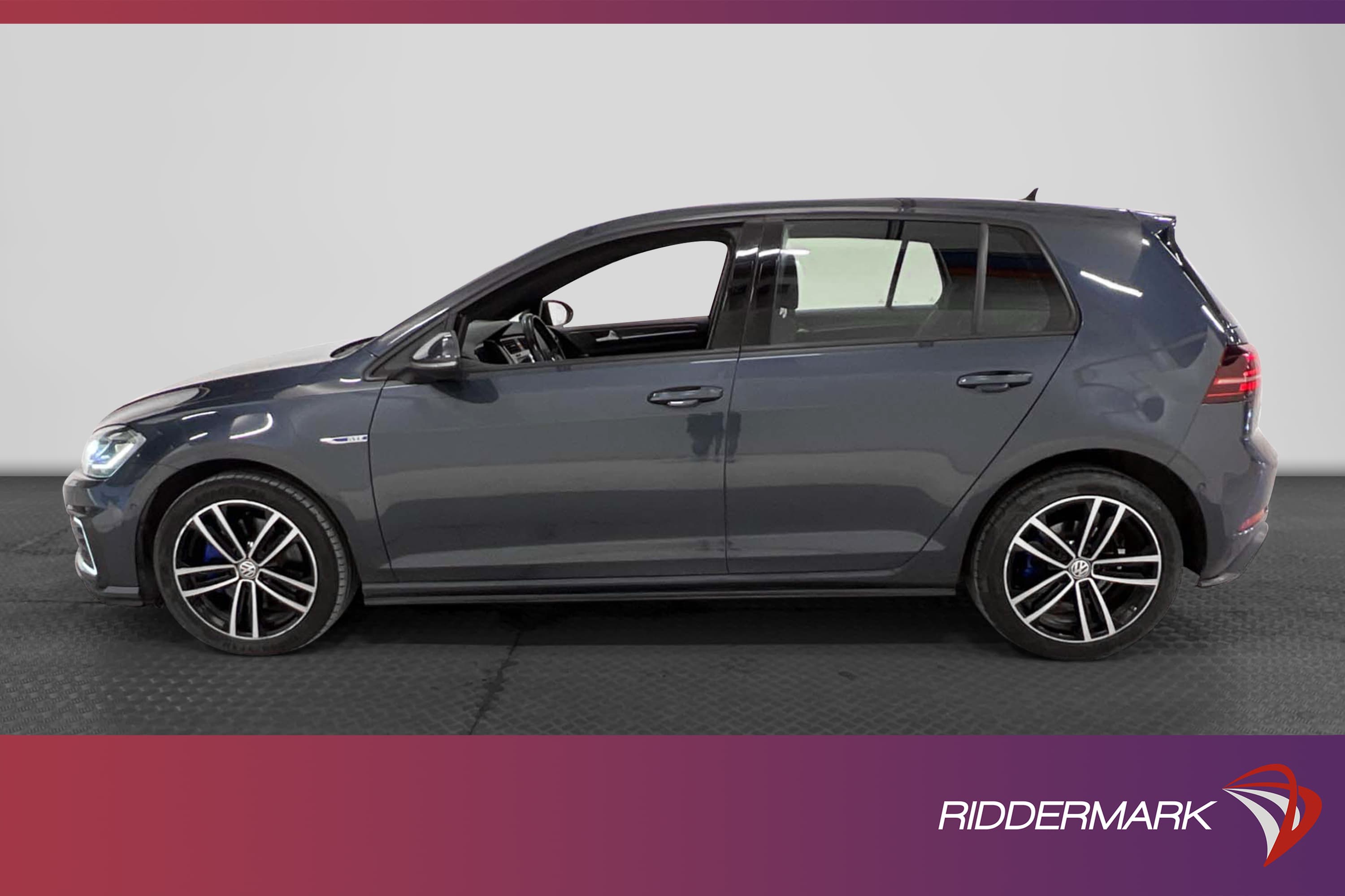 Volkswagen Golf GTE 204hk