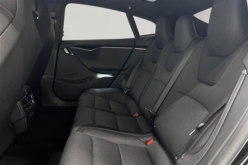 Tesla Model S 75D AWD Luftfjädring Navi B-Kamerainteriör