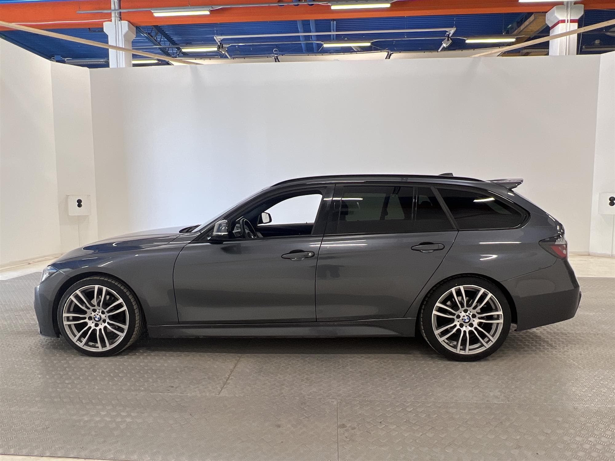 BMW 320d xDrive Touring 190hk