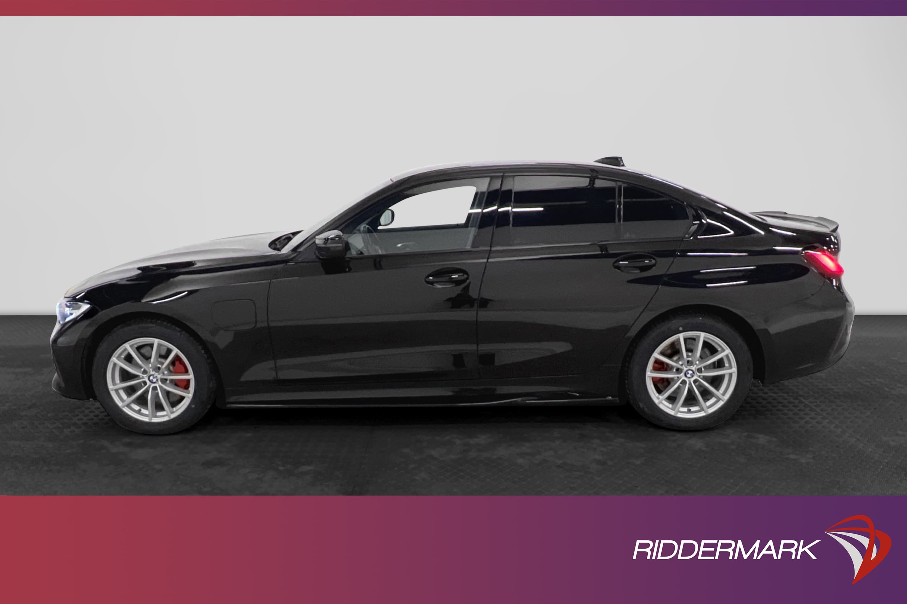 BMW 330e Sedan 292hk