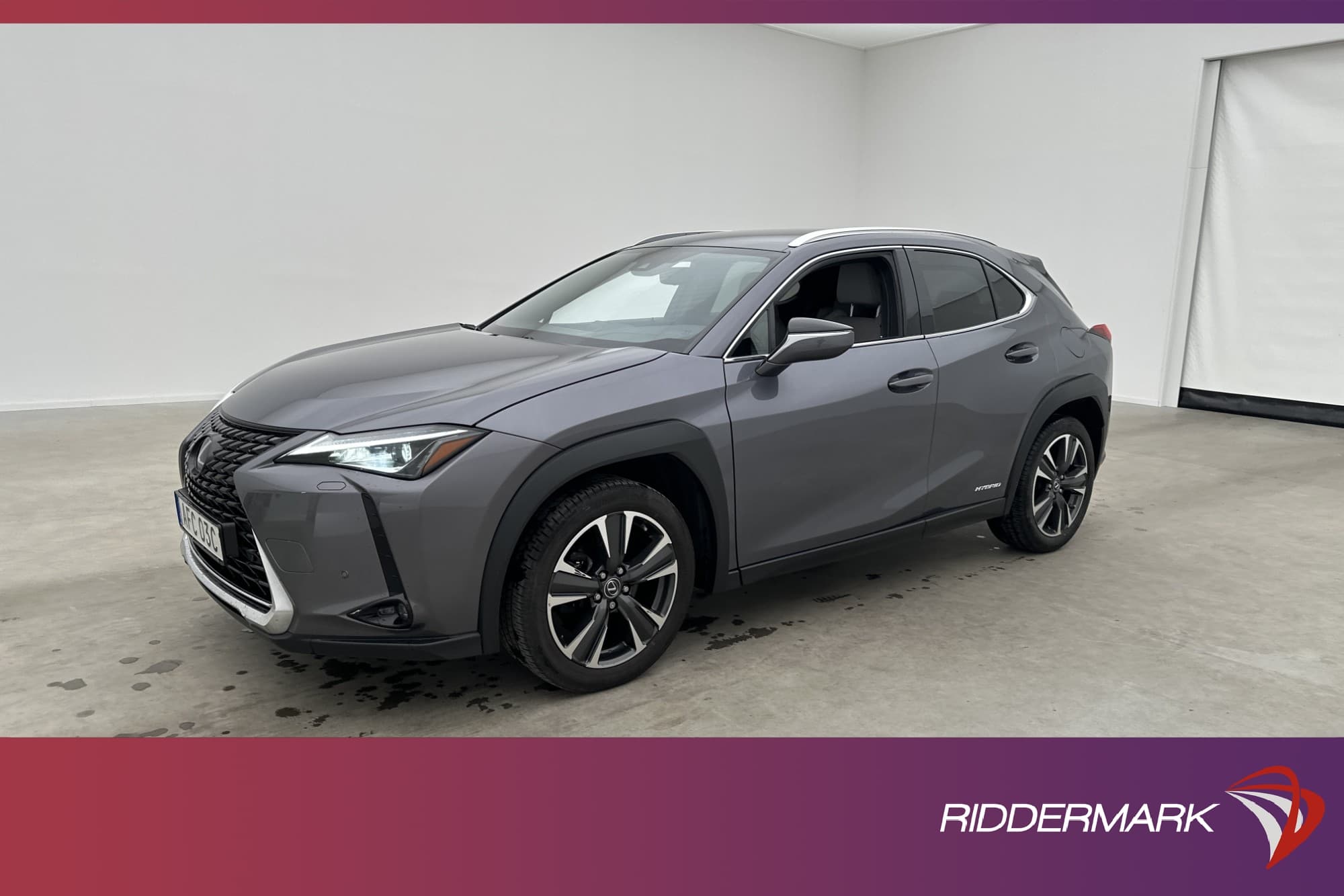 Lexus UX 250h E-Four AWD 184hk