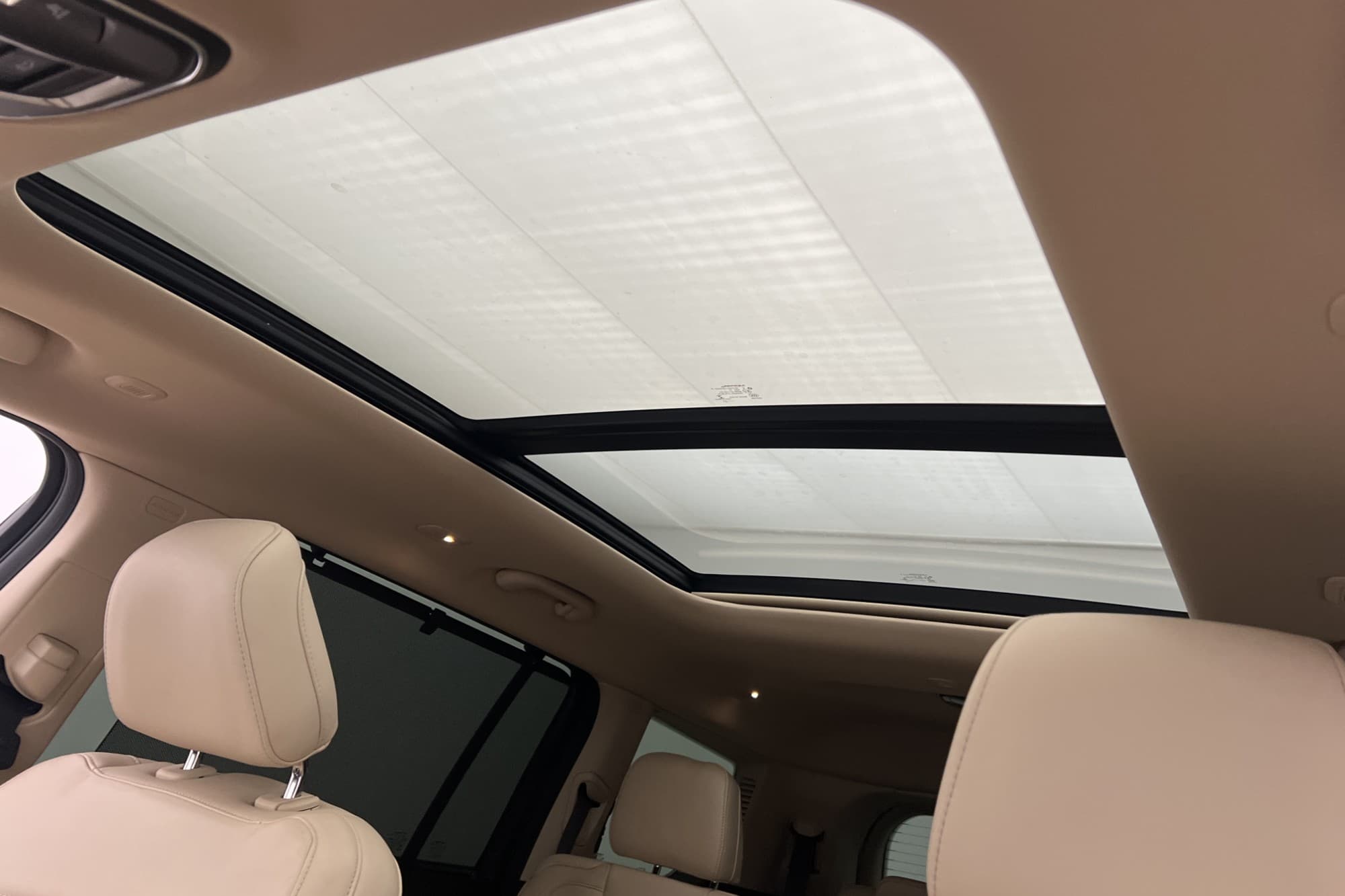 Jeep Grand Cherokee L 4WD Limited 6-Sits Luxury Pano 360°