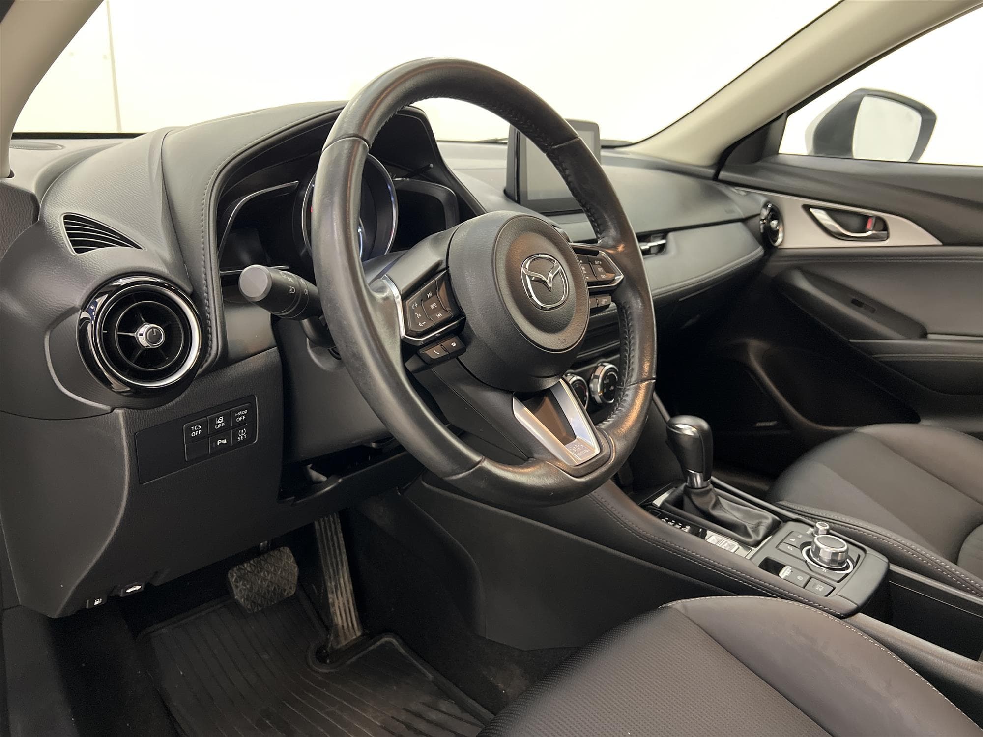 Mazda CX-3 2.0 AWD 150hk Bose HUD B-Kam Navi Keyless