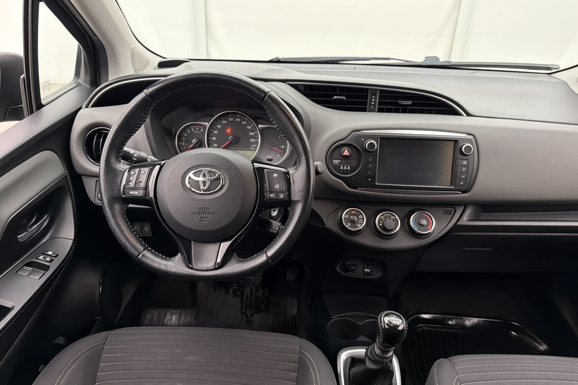Toyota Yaris 1.33 Dual VVT-i 99hk Style Kamera Farthållare