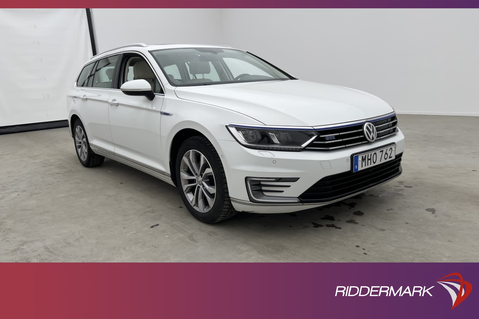 Volkswagen Passat GTE 218hk