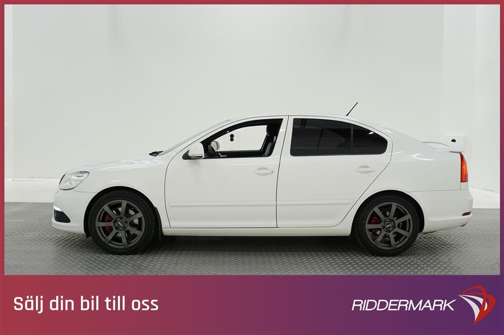 Skoda Octavia II RS 2.0 TSI 200hk Dragkrok Halvskinnexteriör