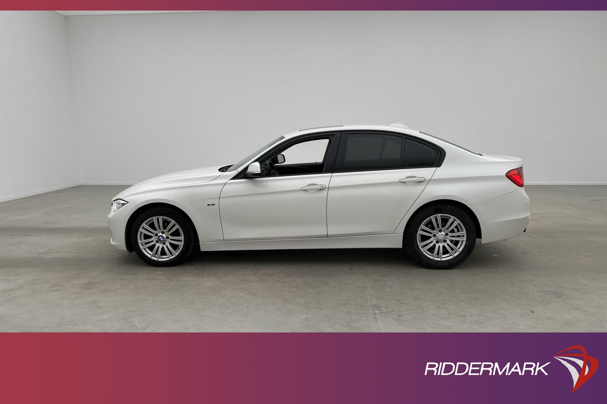 BMW 3 Series 4-dörrar Sedan