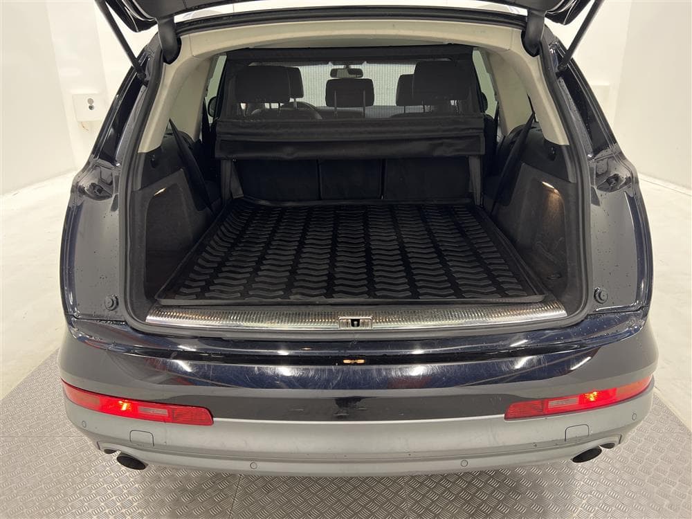 Audi Q7 3.0 TDI 239hk Quattro 7-Sits Skinn P-Sens Välservadinteriör