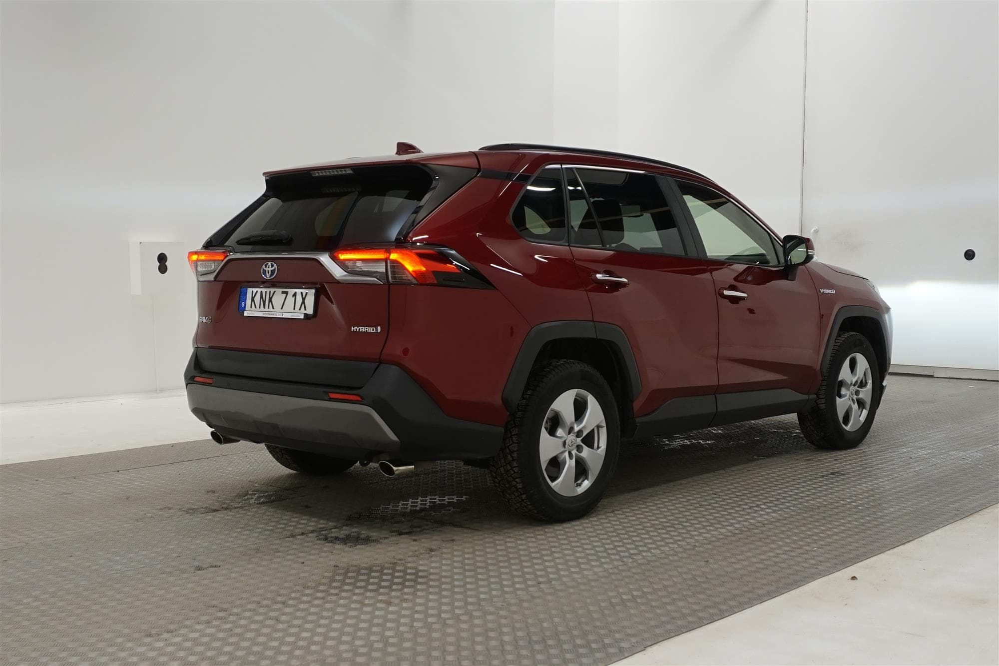 Toyota RAV4 Hybrid AWD 222hk 1 Brukare Executive Välutrustad