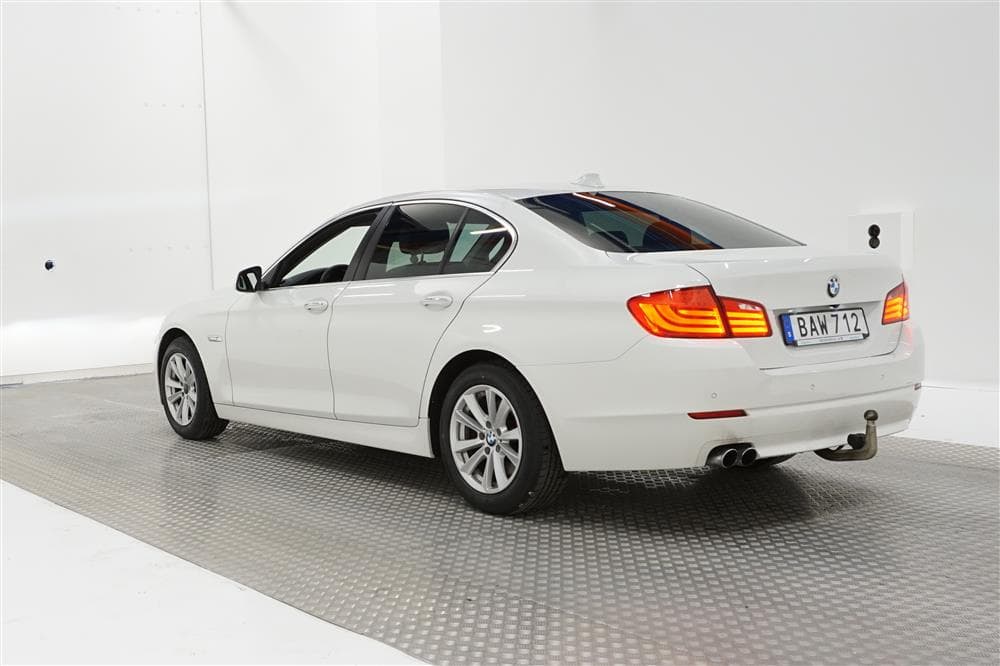 BMW 520d EfficientDynamics, 184hk B-Kam H-skinn HiFi Dragexteriör