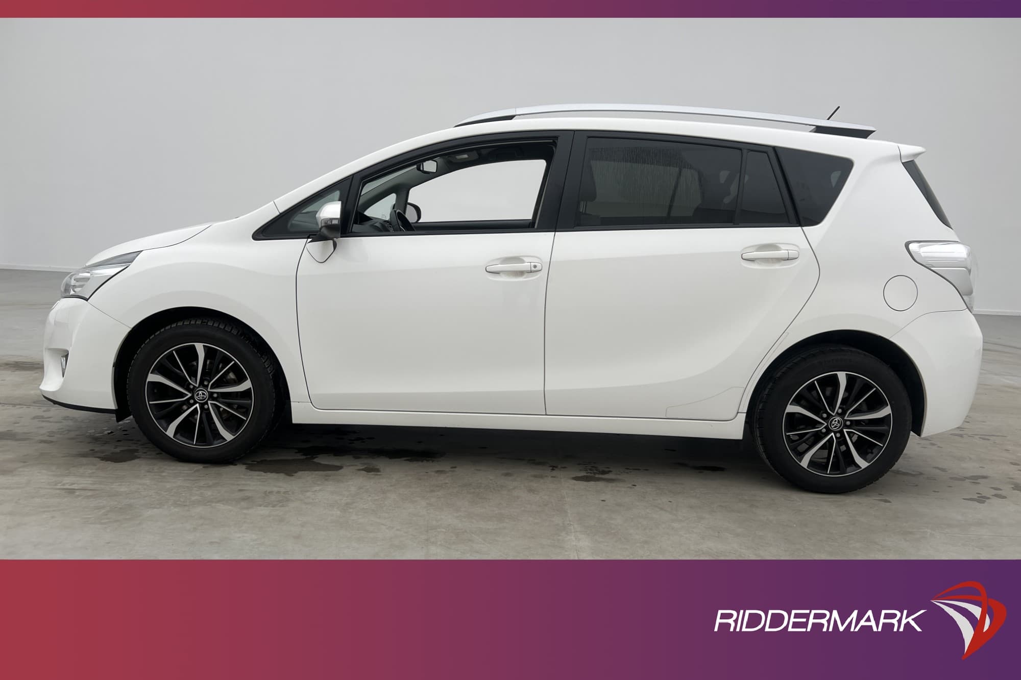 Toyota Verso 1.8 147hk