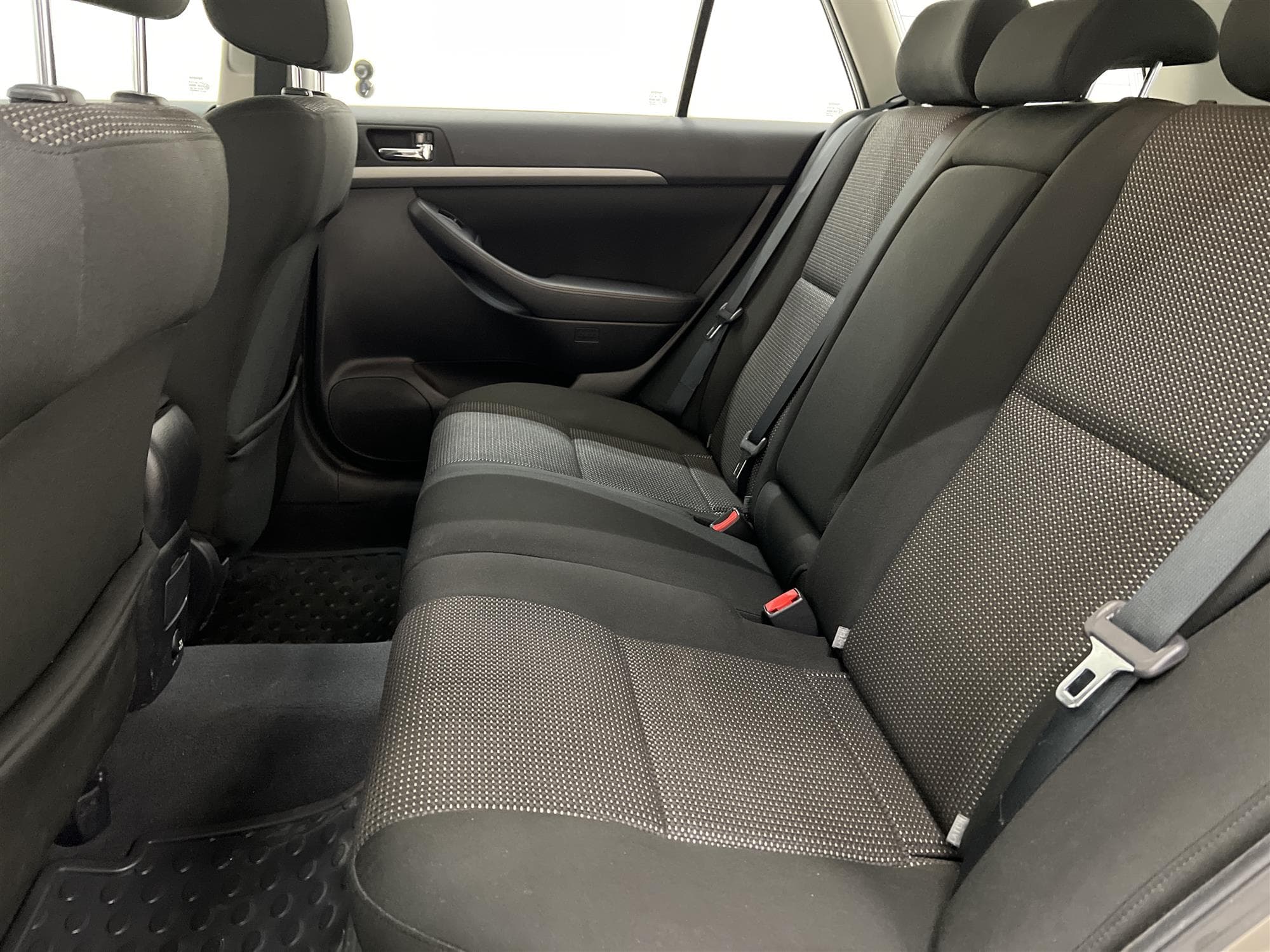 Toyota Avensis Kombi 2.0 147hk 2 Brukare Välservad