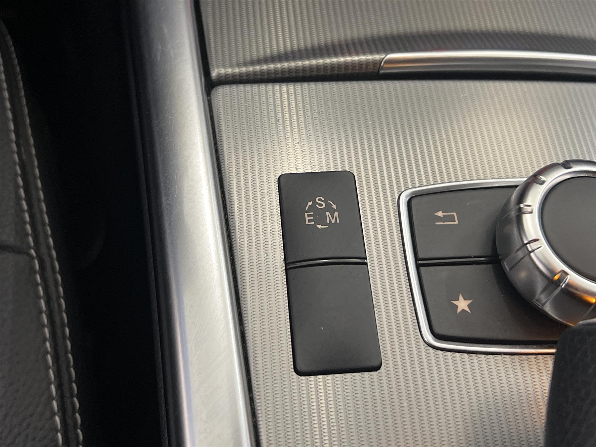 Mercedes-Benz E 220 4M 170hk AMG Harman/Kardon B-Kamera
