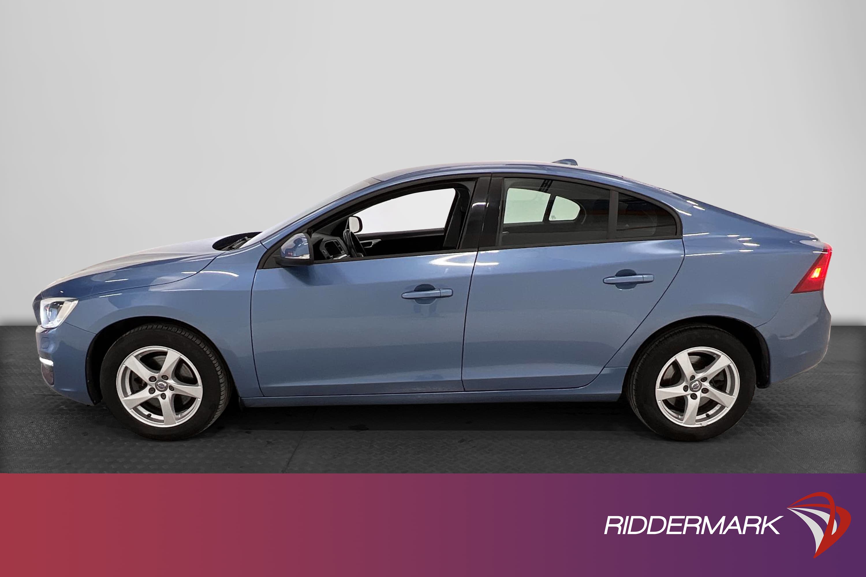 Volvo S60 T3 152hk Bränslevärm Rattvärme Välservad 0,46L/mil