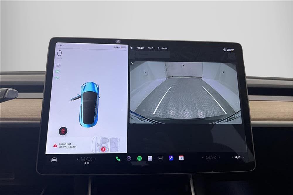 Tesla Model 3 Long Range AWD 440hk Svensksåld 1 Brukareinteriör