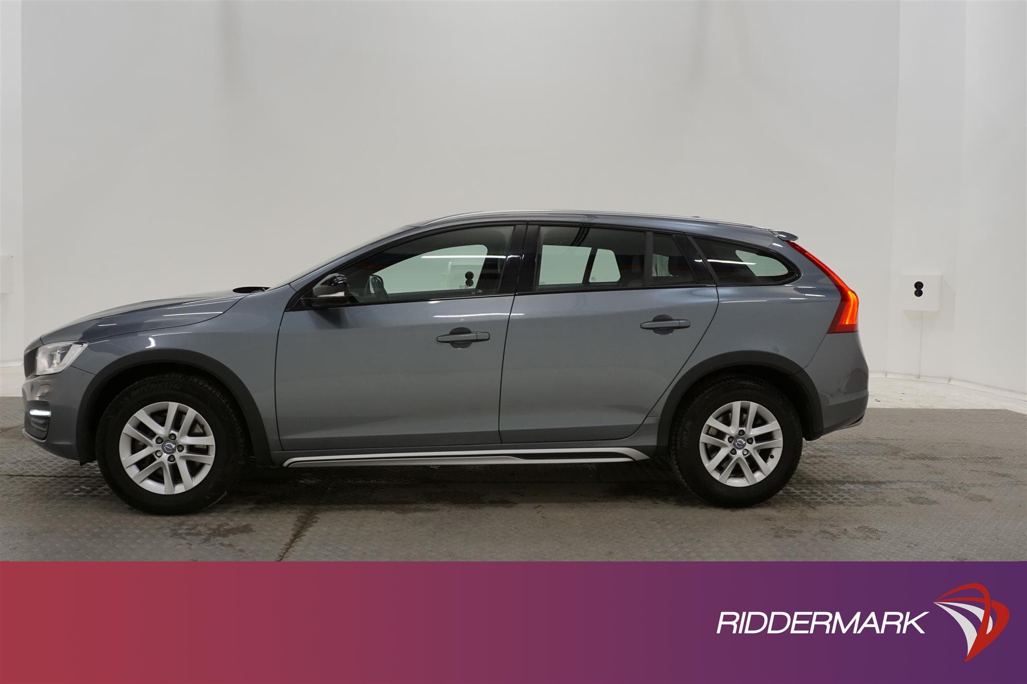 Volvo V60 D4 AWD Cross Country 190hk