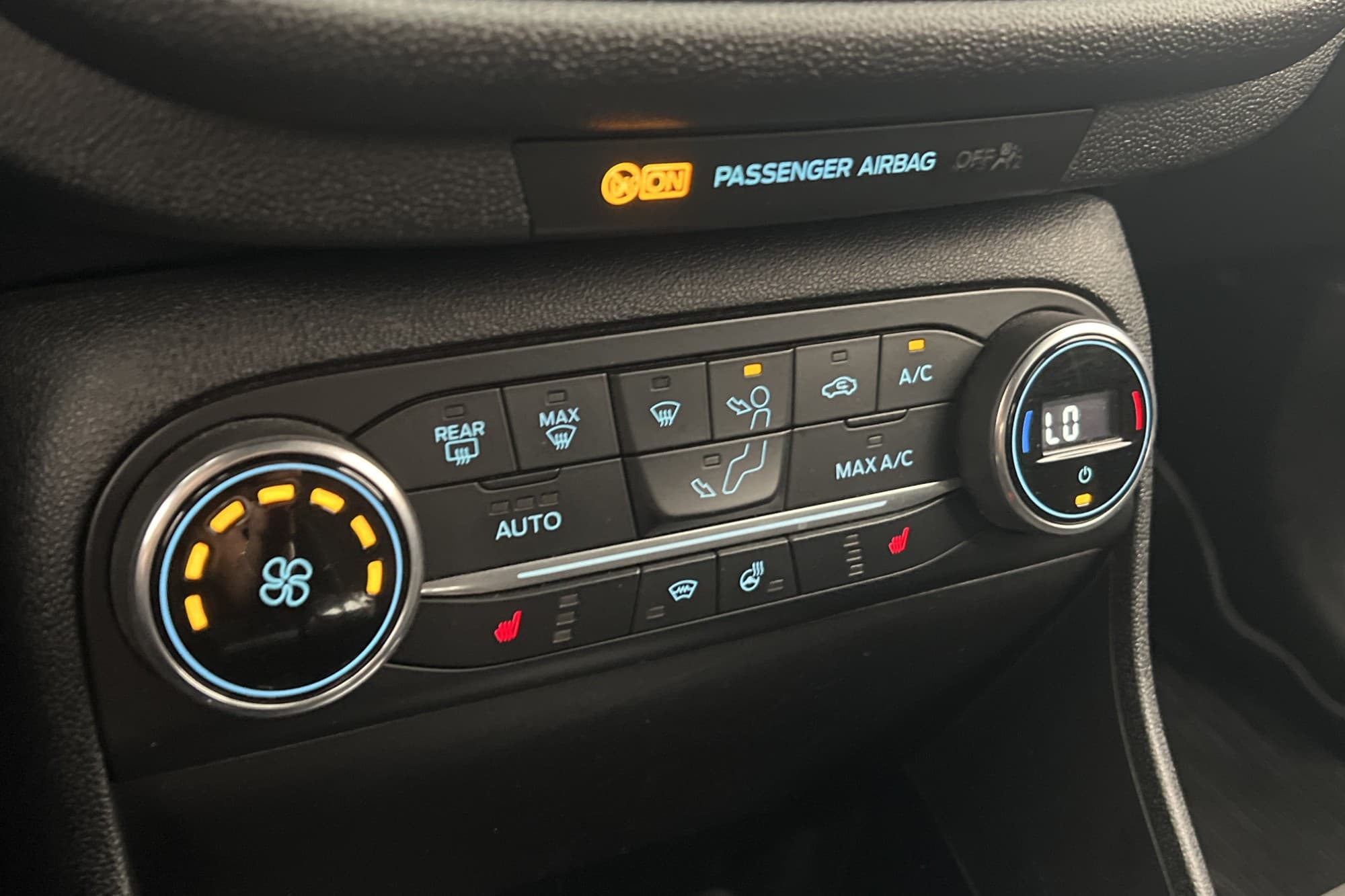 Ford Fiesta 1.0 EcoBoost 140hk ST-Line CarPlay Sensorer