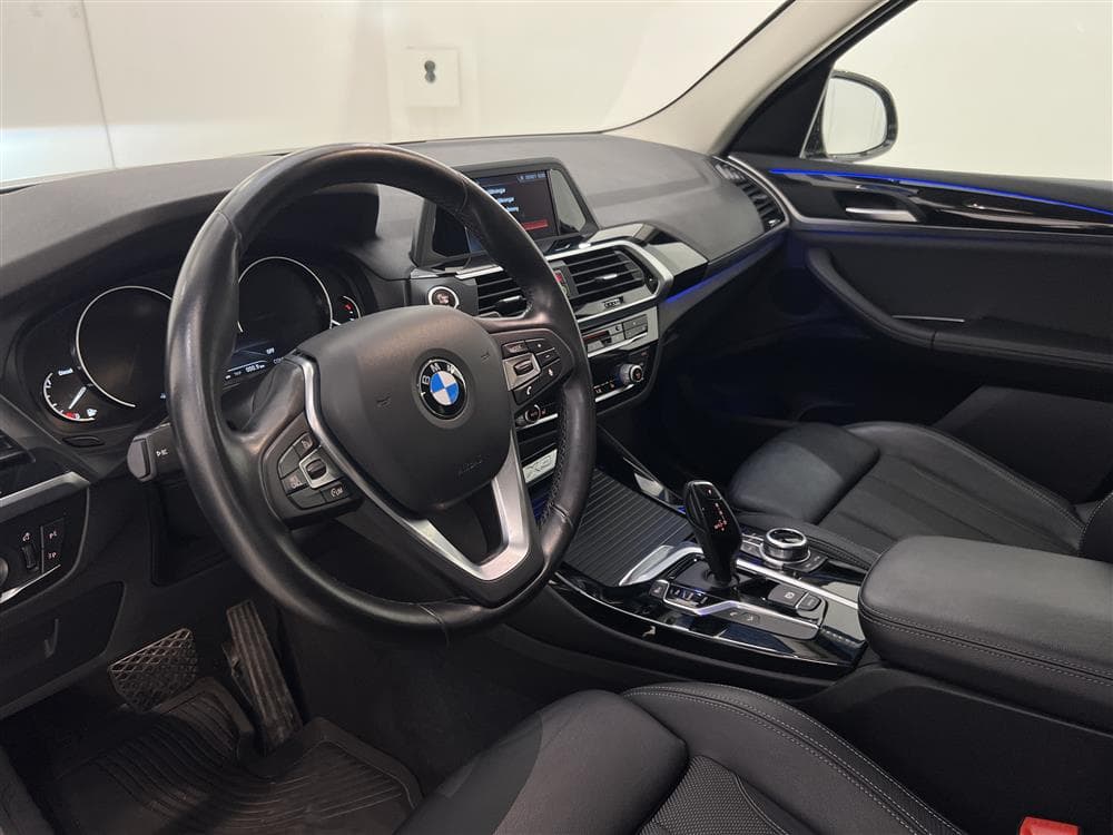 BMW X3 xDrive20d 190hk X-Line Navi Halvskinn 0,48L/Mil