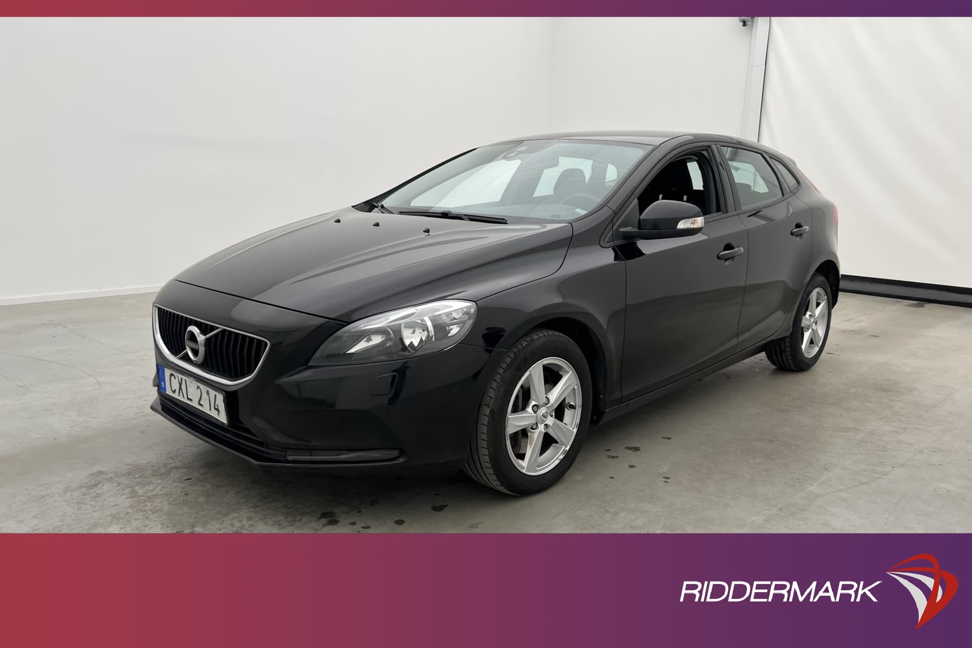 Volvo V40 T2 122hk Kinetic VOC Värmare Sensorer Farthållare
