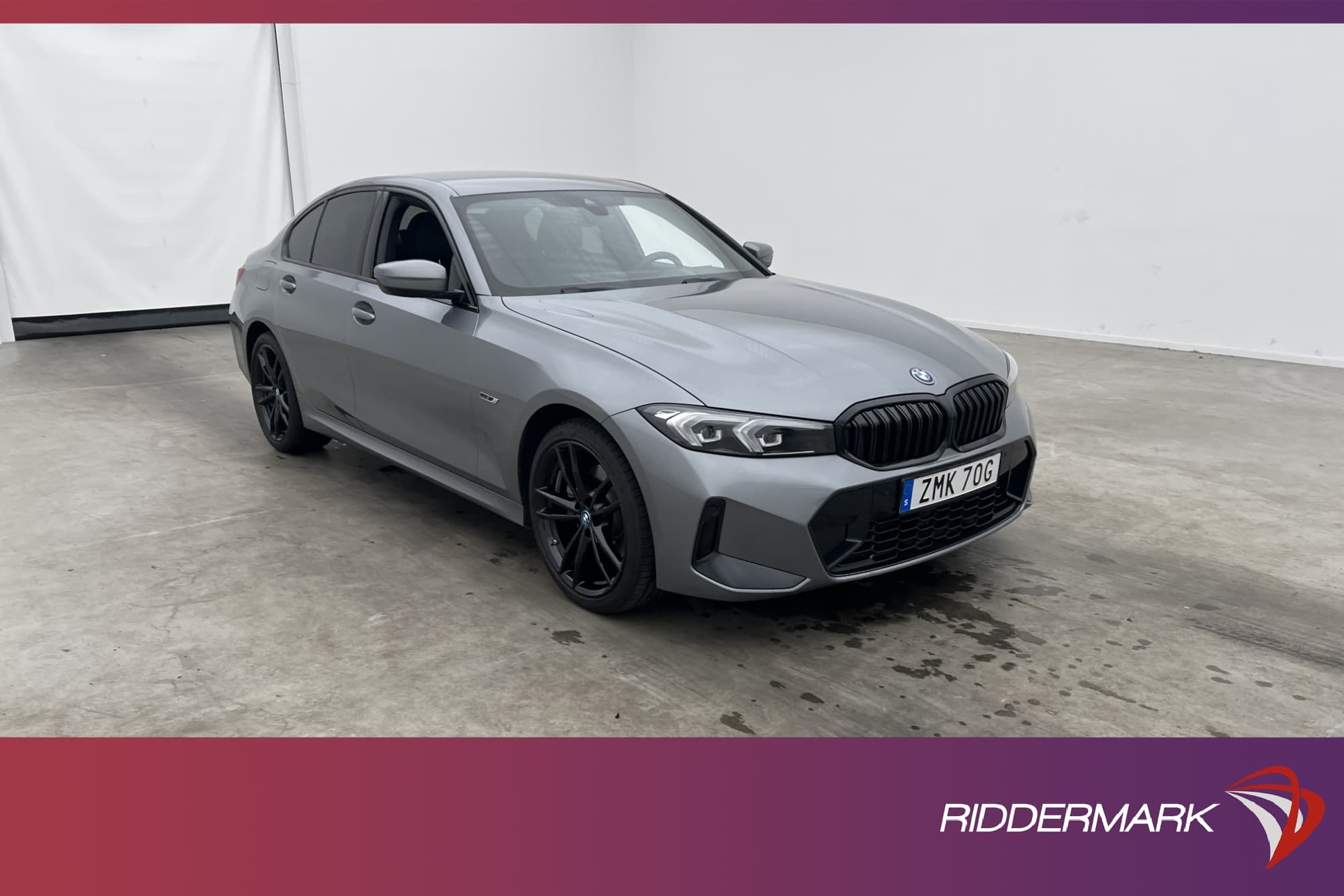 BMW 330e xDrive 292hk