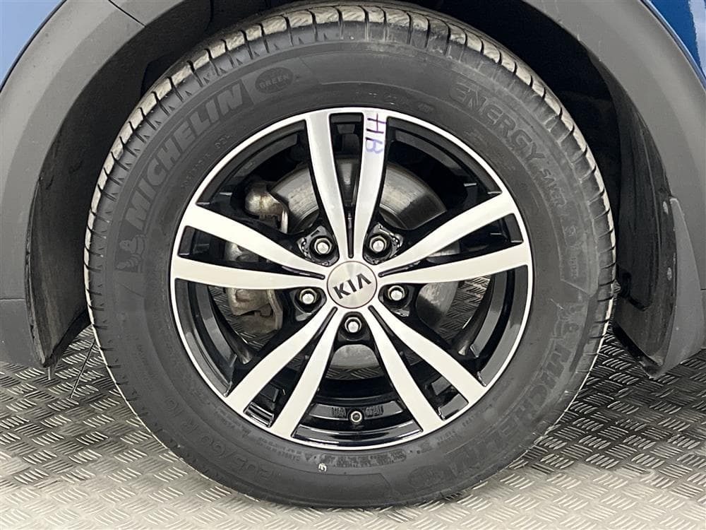 Kia Niro Hybrid 1.6 DCT Navi B-kam Välserv 0,38l/mil