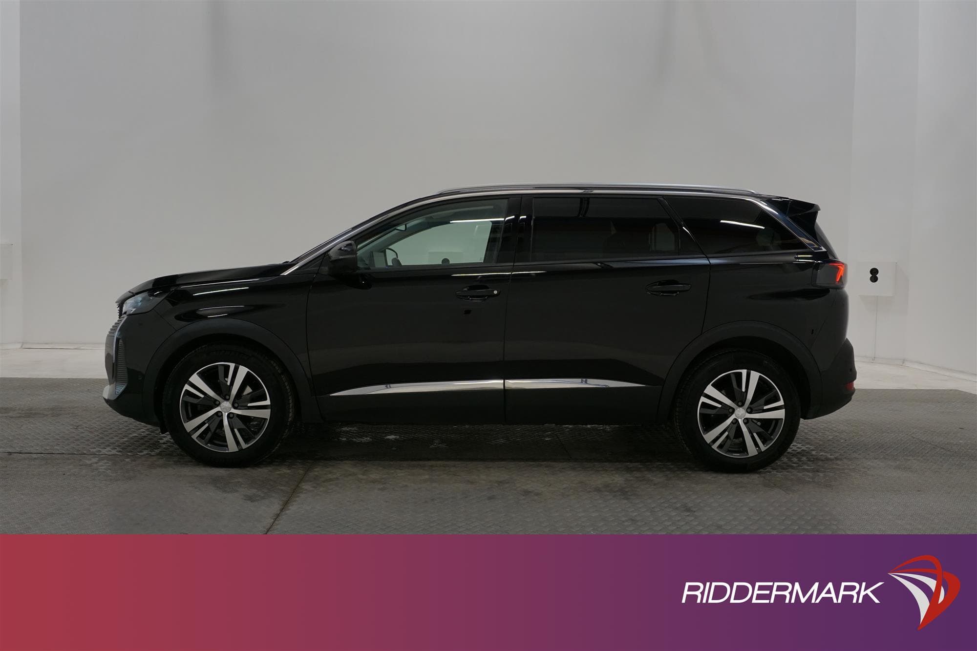 Peugeot 5008 SUV