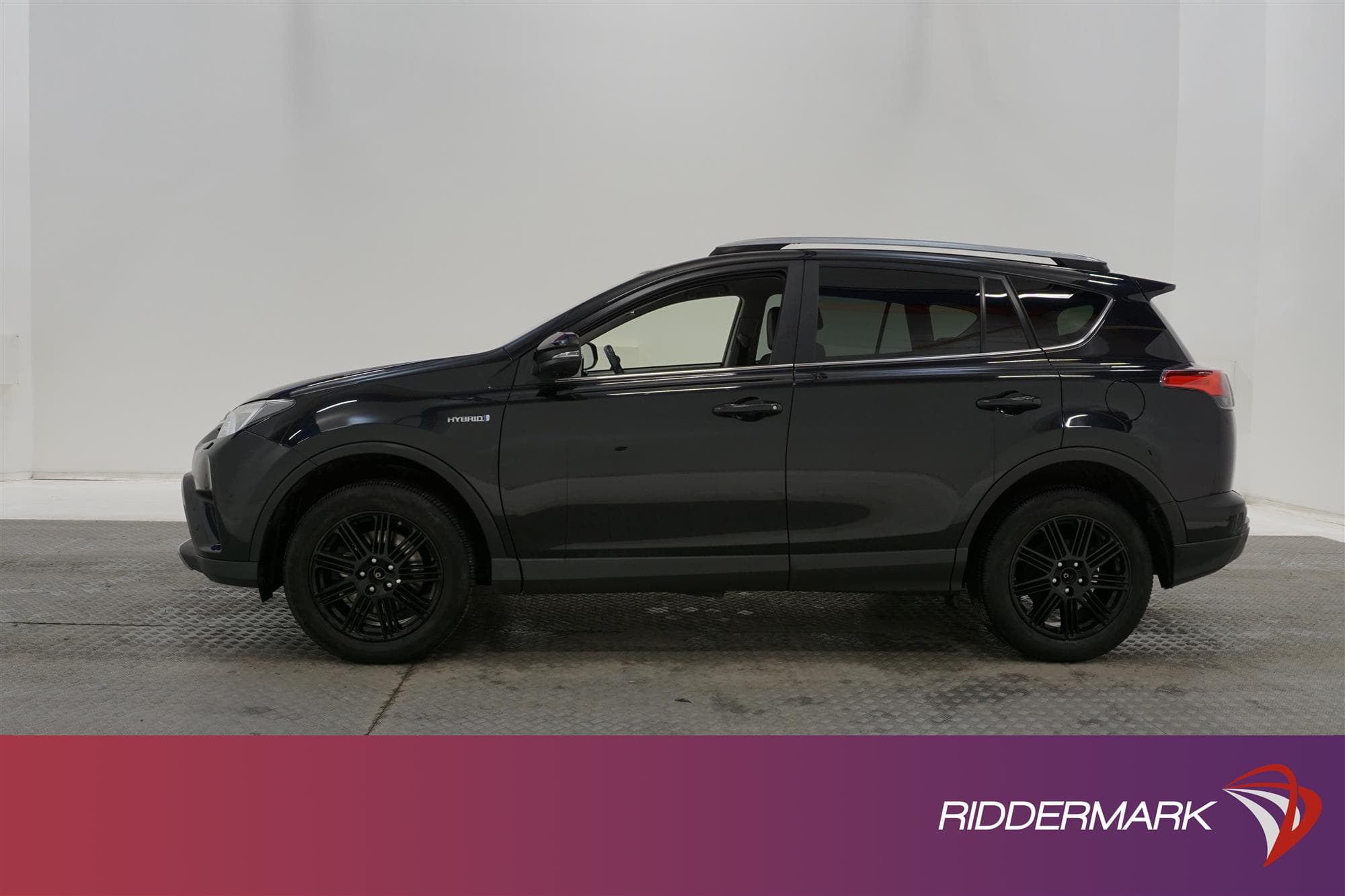 Toyota RAV4 Hybrid AWD 197hk Executive Drag Skinn B-Kam