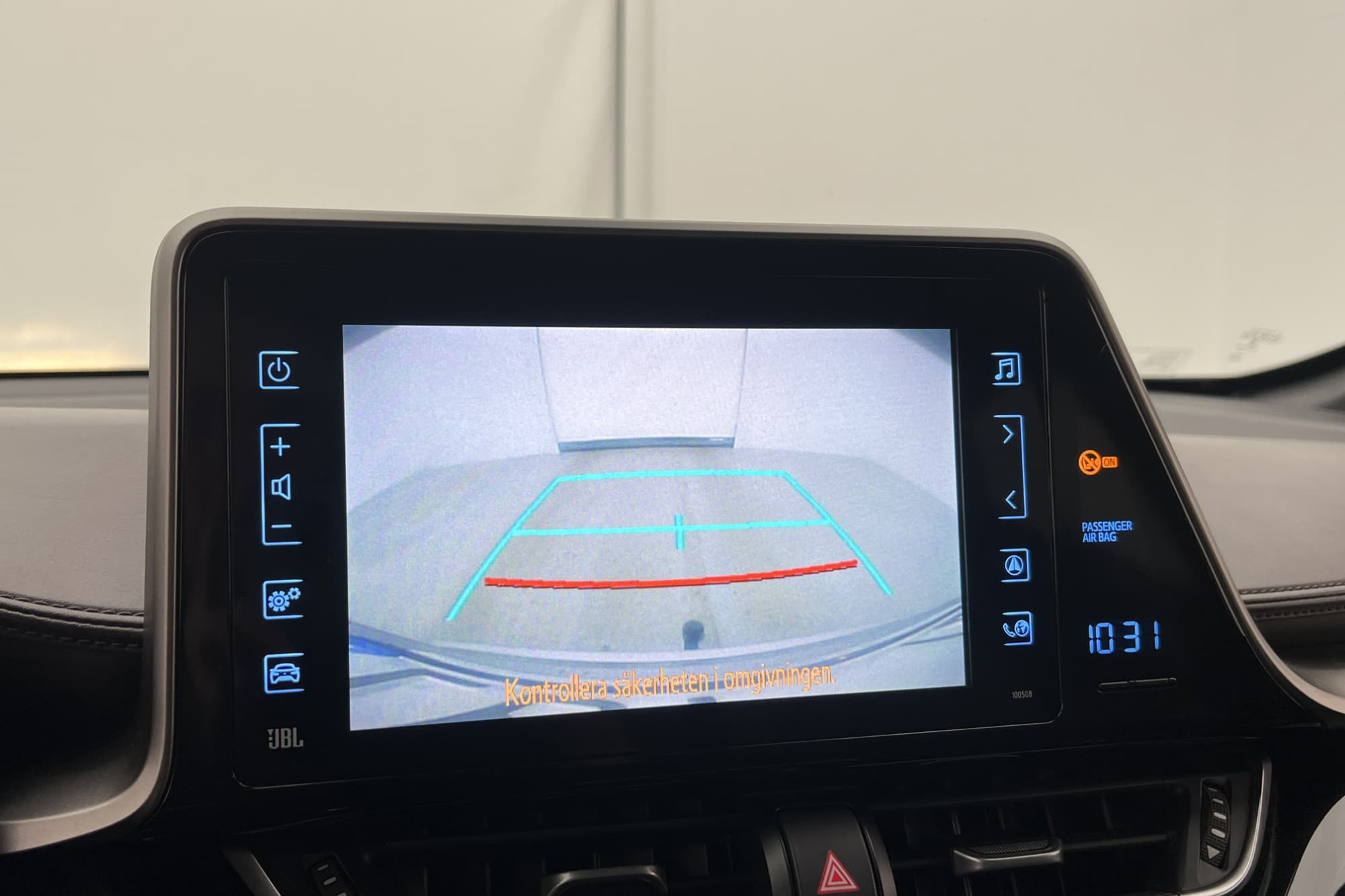 Toyota C-HR Hybrid 122hk Executive JBL Kamera Rattvärme Drag