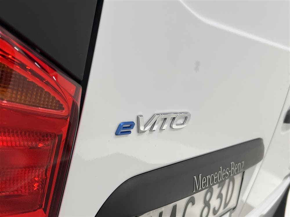 Mercedes-Benz eVito  41kWh Automat Kamera Lång Moms 