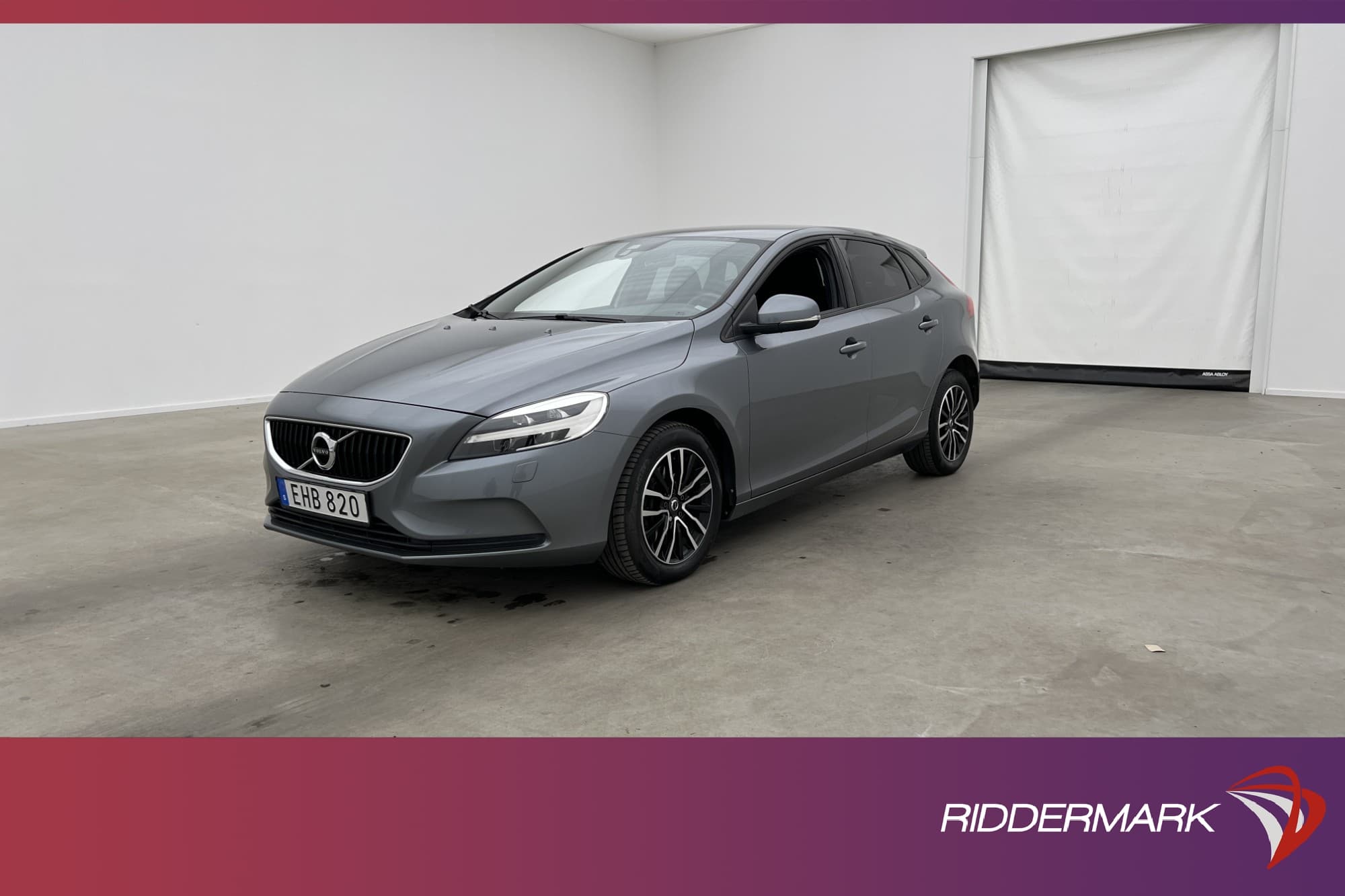Volvo V40 D2 Momentum VOC Farthållare Dragkrok Navigation