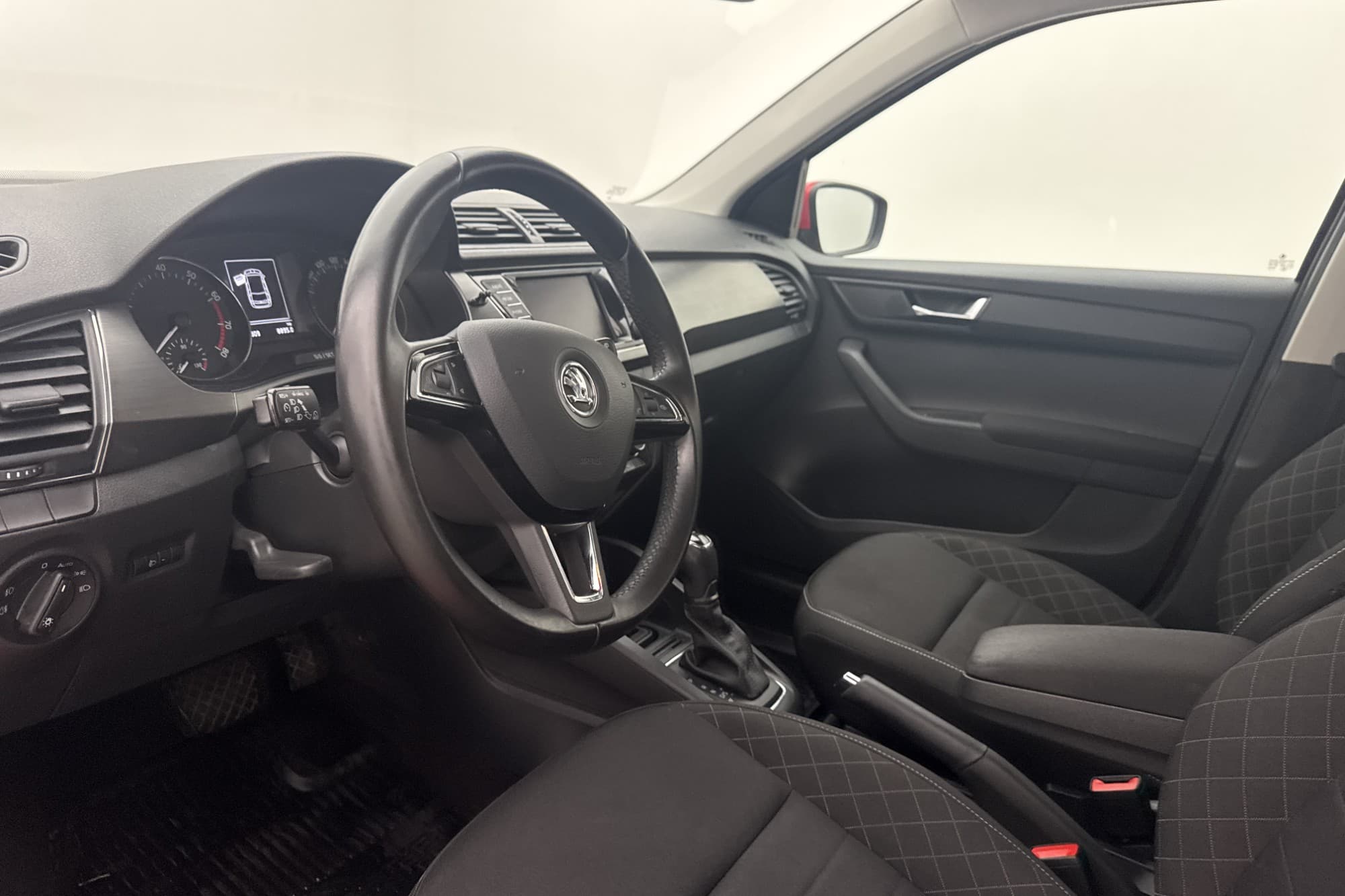 Skoda Fabia Kombi TSI 110hk Style M-Värm CarPlay P-Sensorer