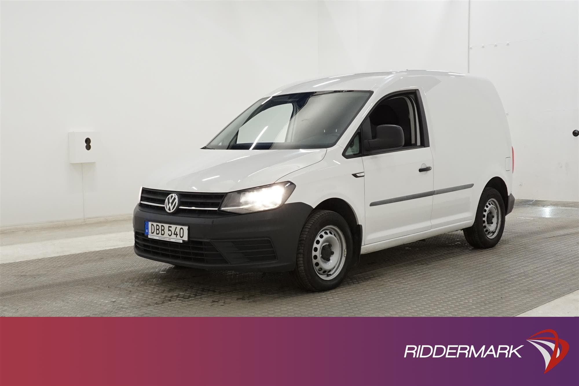 Volkswagen Caddy 2.0TDI Automat V-inr PDC Drag Värmare Moms
