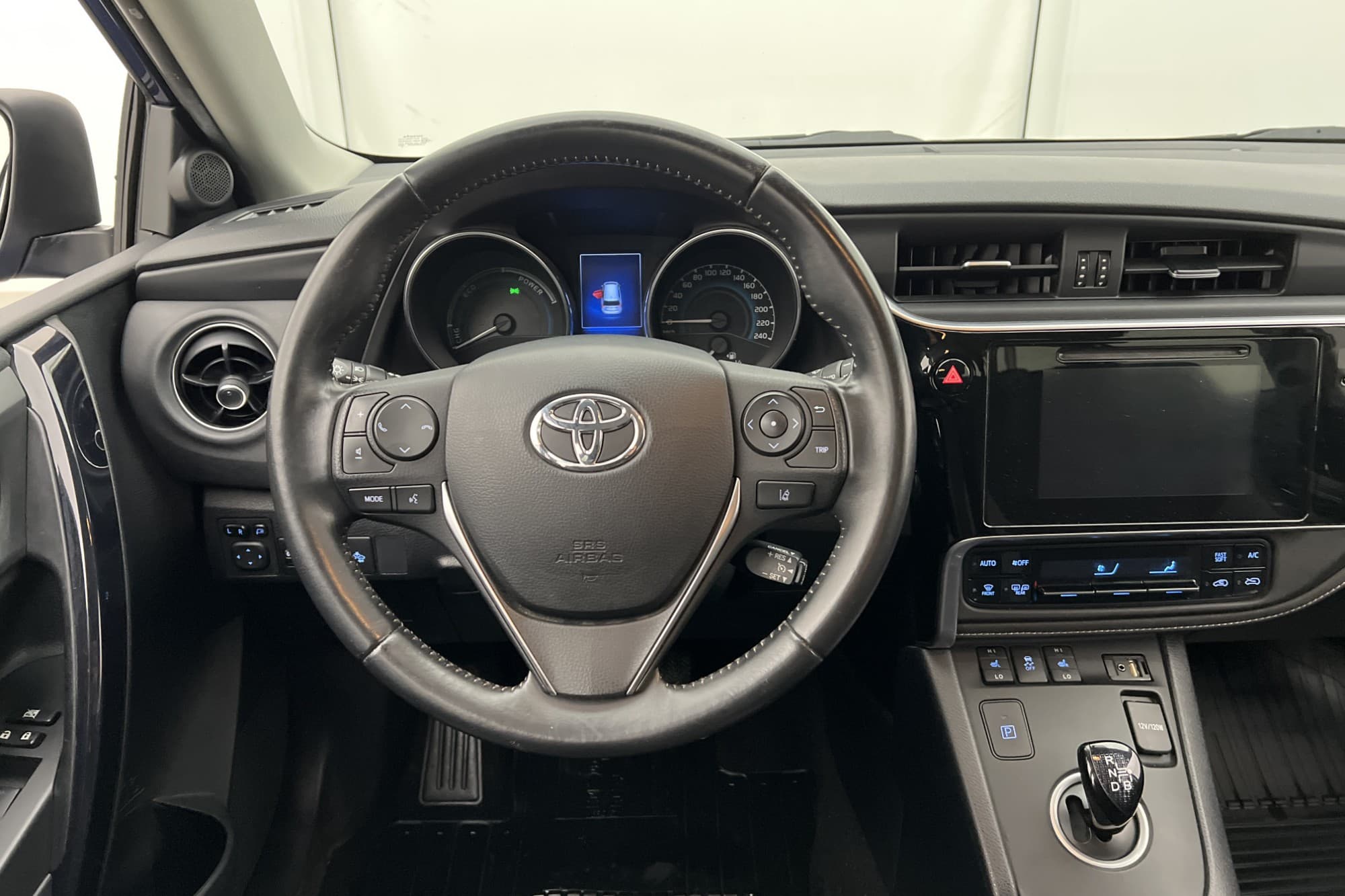 Toyota Auris Touring Hybrid Active Plus Kamera Farthållare